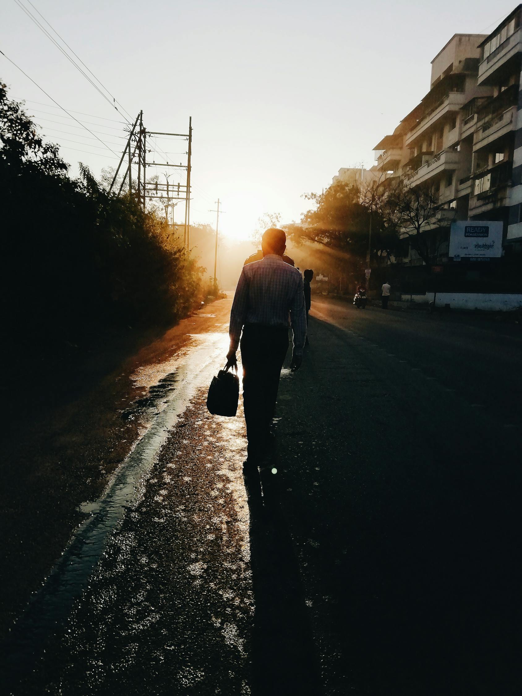 金色的夕阳，温暖的陪伴，一次难忘的敬老院活动深度解析